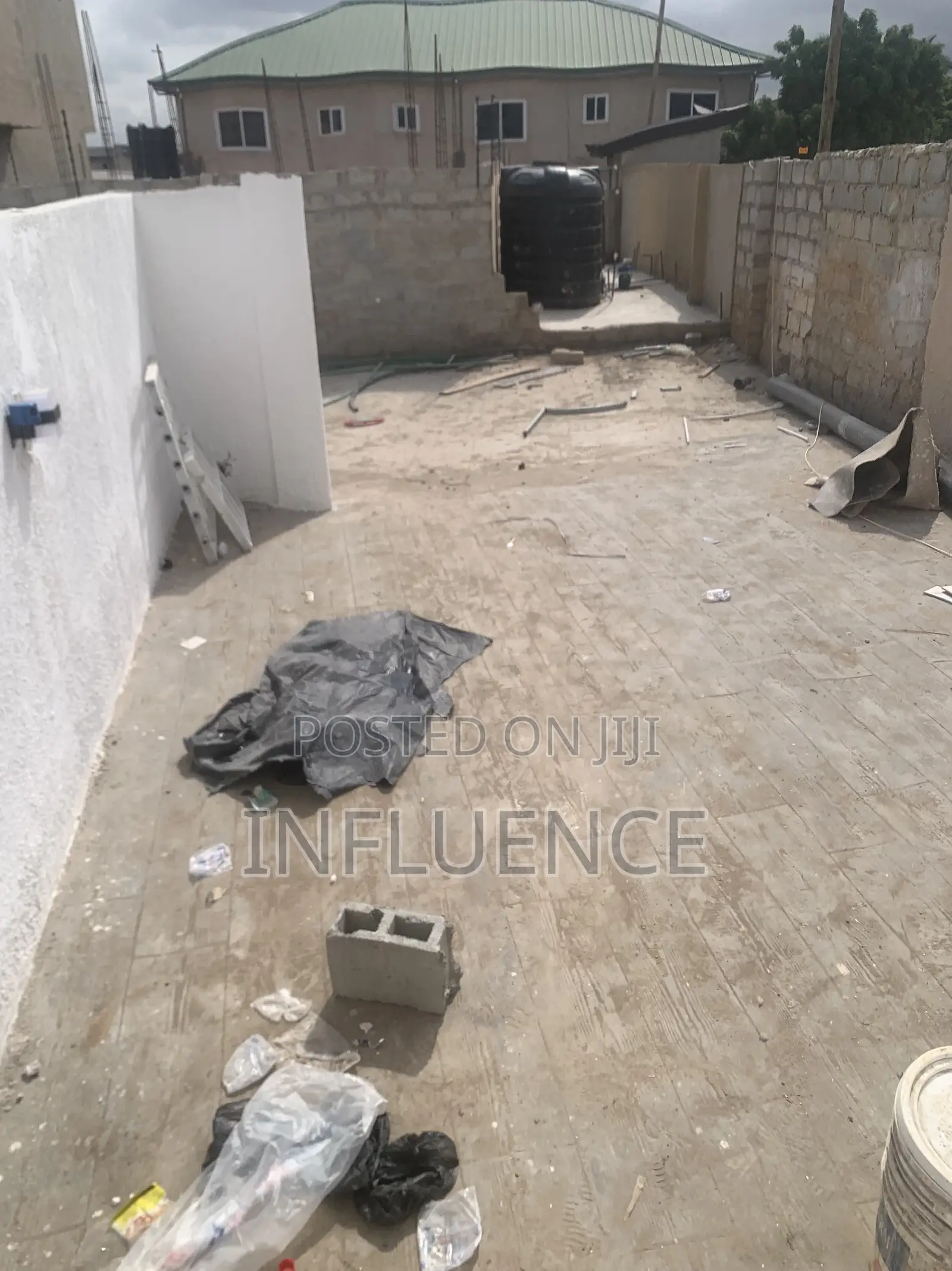 2bdrm House in Nanakrom, Botwe,, East Legon for sale