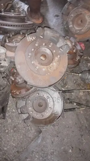 Toyota Hiace Front Hub