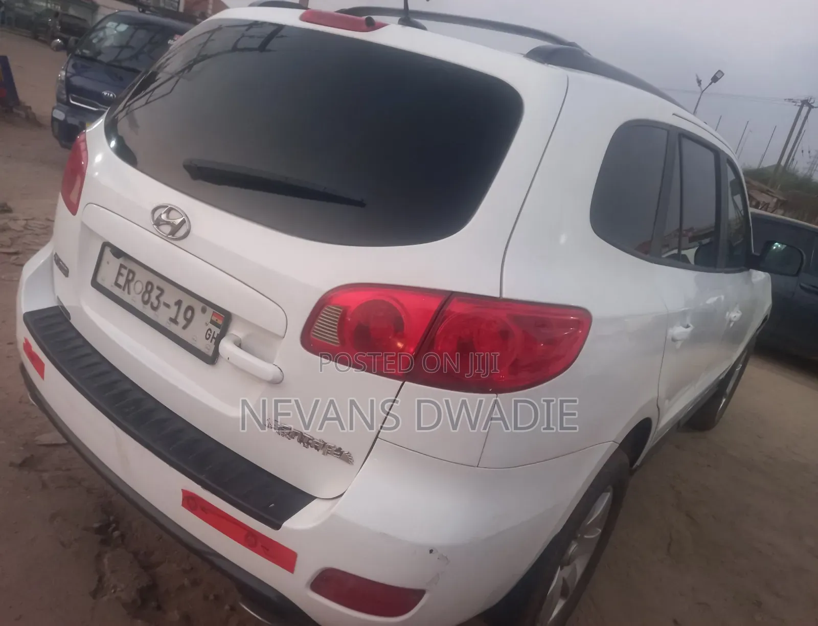 Hyundai Santa Fe 2011 White