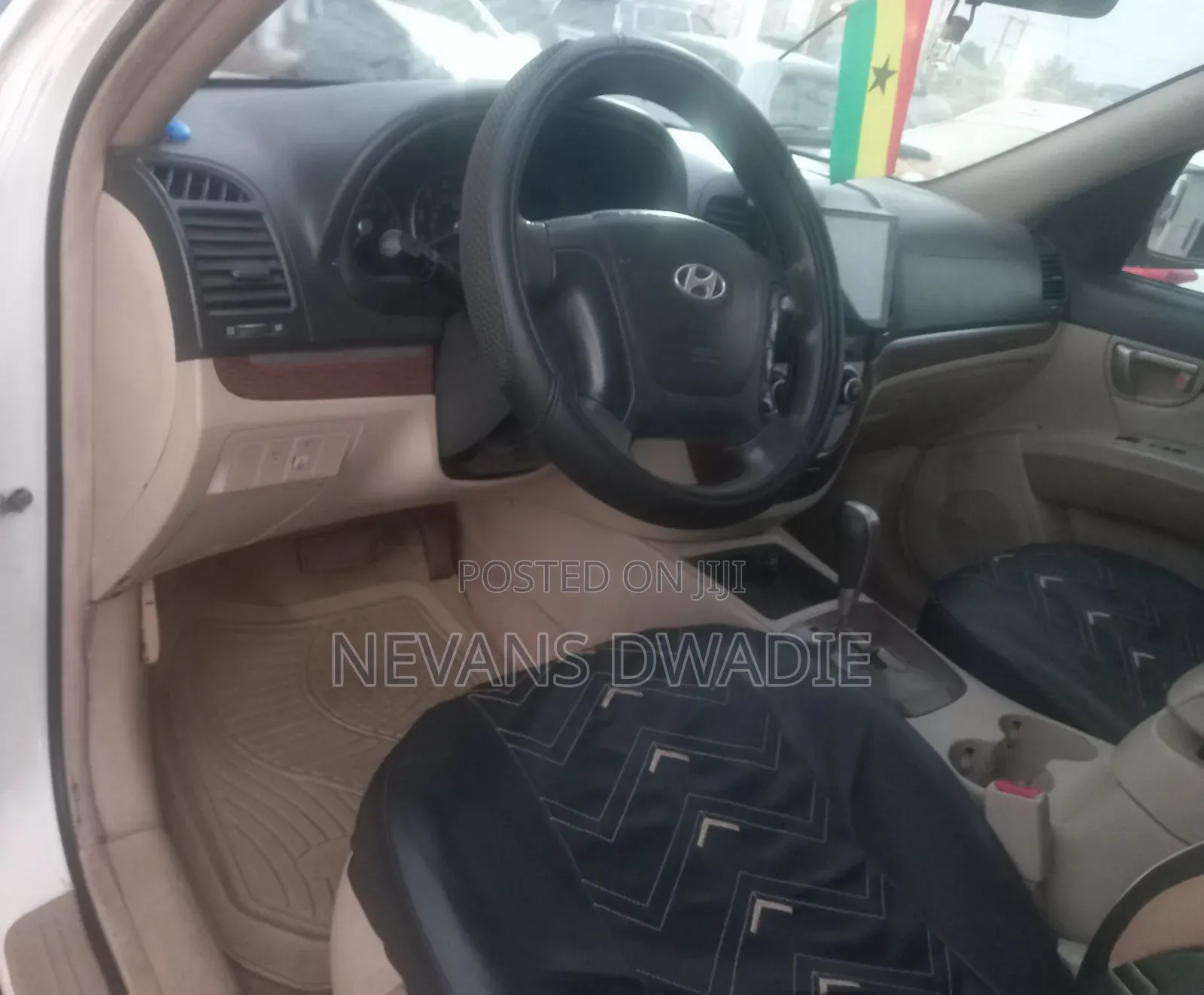 Hyundai Santa Fe 2011 White