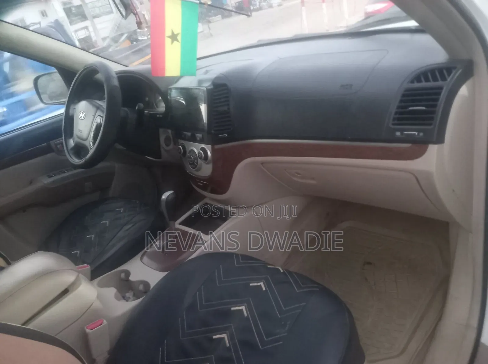 Hyundai Santa Fe 2011 White
