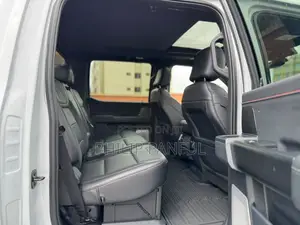 Ford F-150 Raptor 4WD SuperCrew 5.5' Box 2025 White