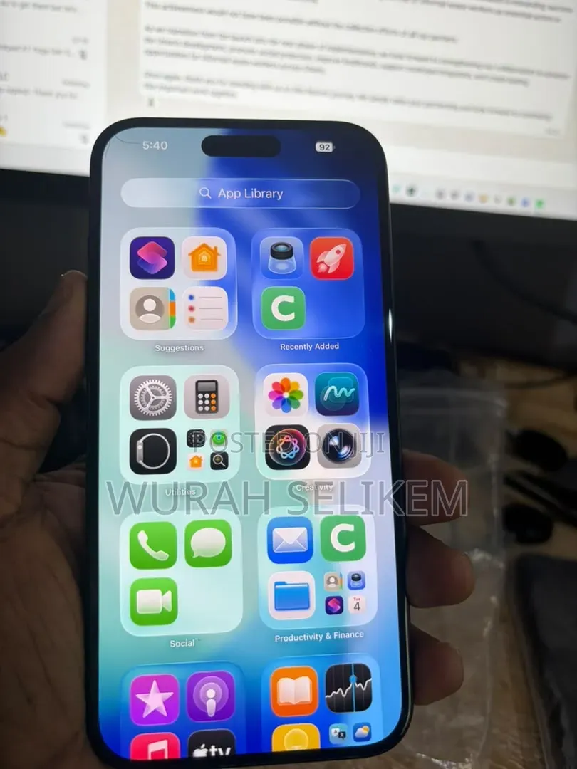 Apple iPhone 16 Plus 128 GB Gray
