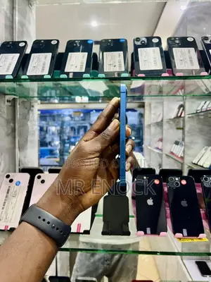 New Apple iPhone 13 128 GB Blue