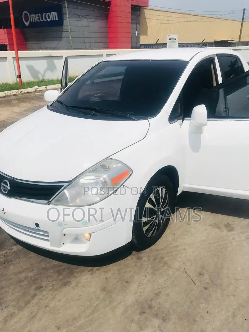 Nissan Versa 2012 White