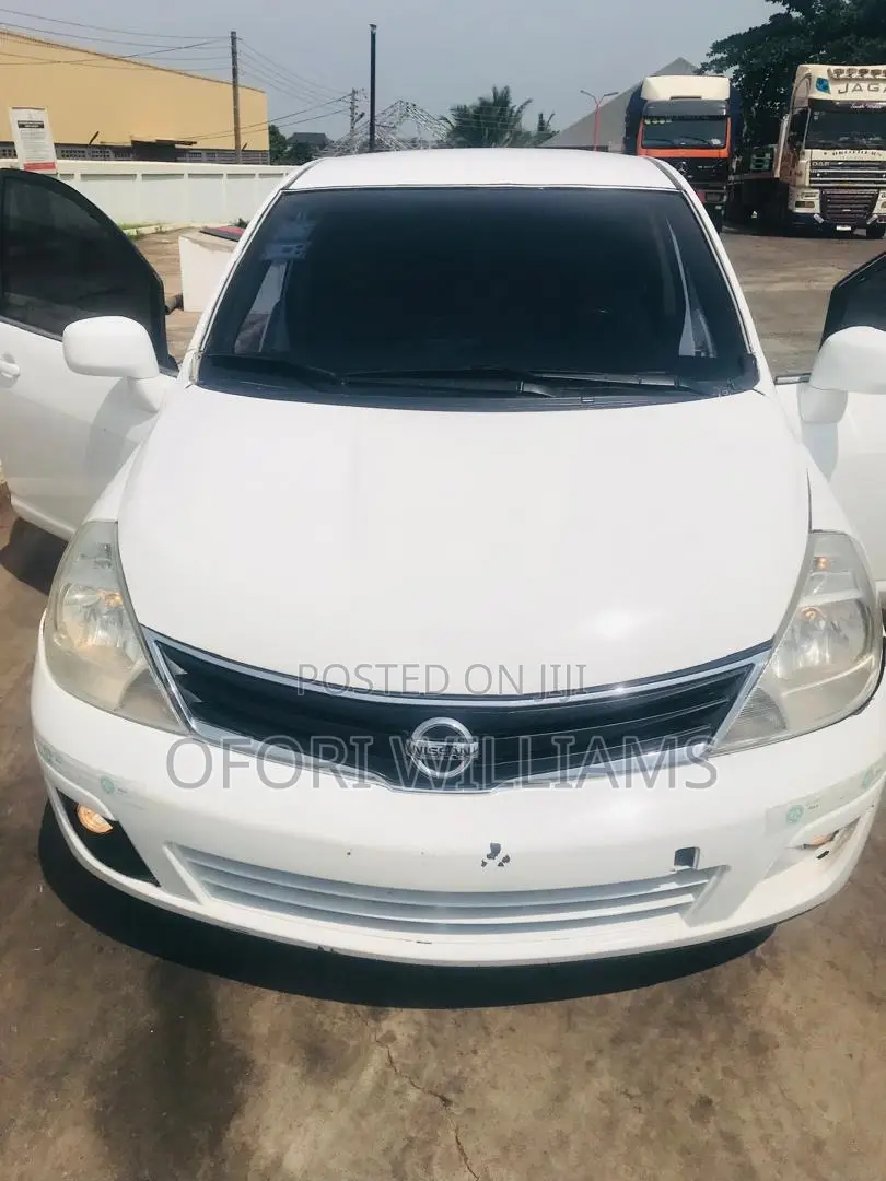 Nissan Versa 2012 White