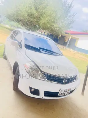Nissan Versa 2012 White