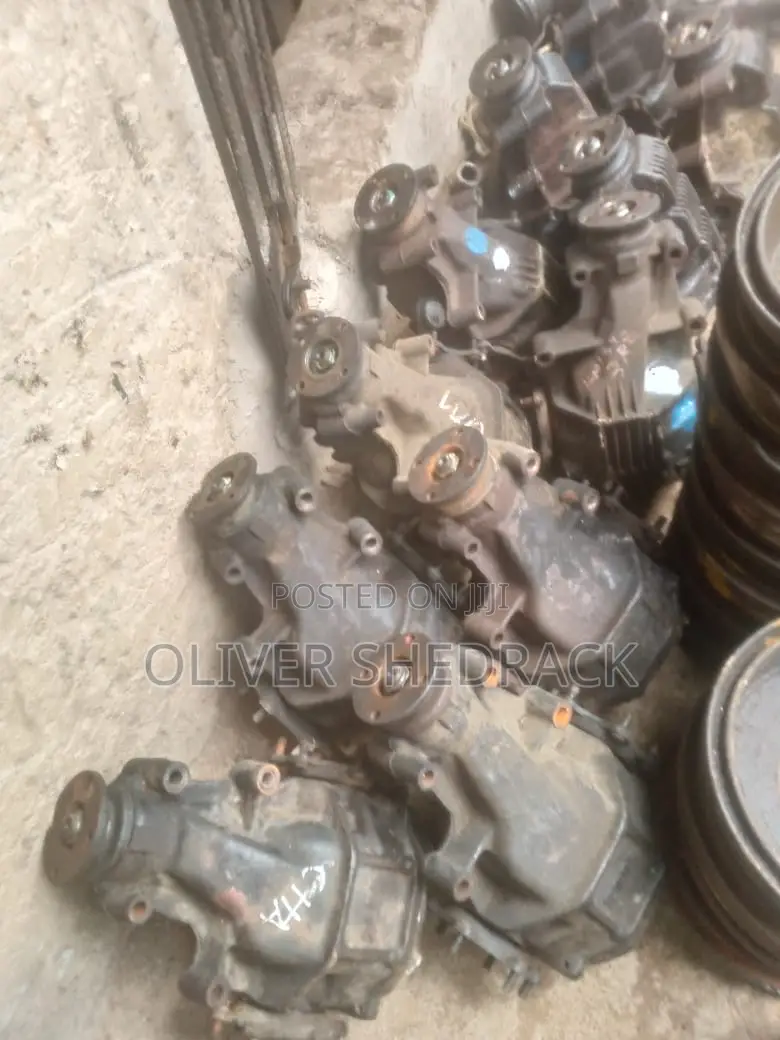 Toyota Hiace Axle