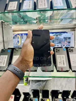 New Apple iPhone 11 Pro Max 256 GB Gold