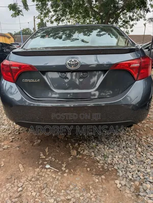 Toyota Corolla SE Special Edition 4dr Sedan (1.8L 4cyl CVT) 2017 Gray