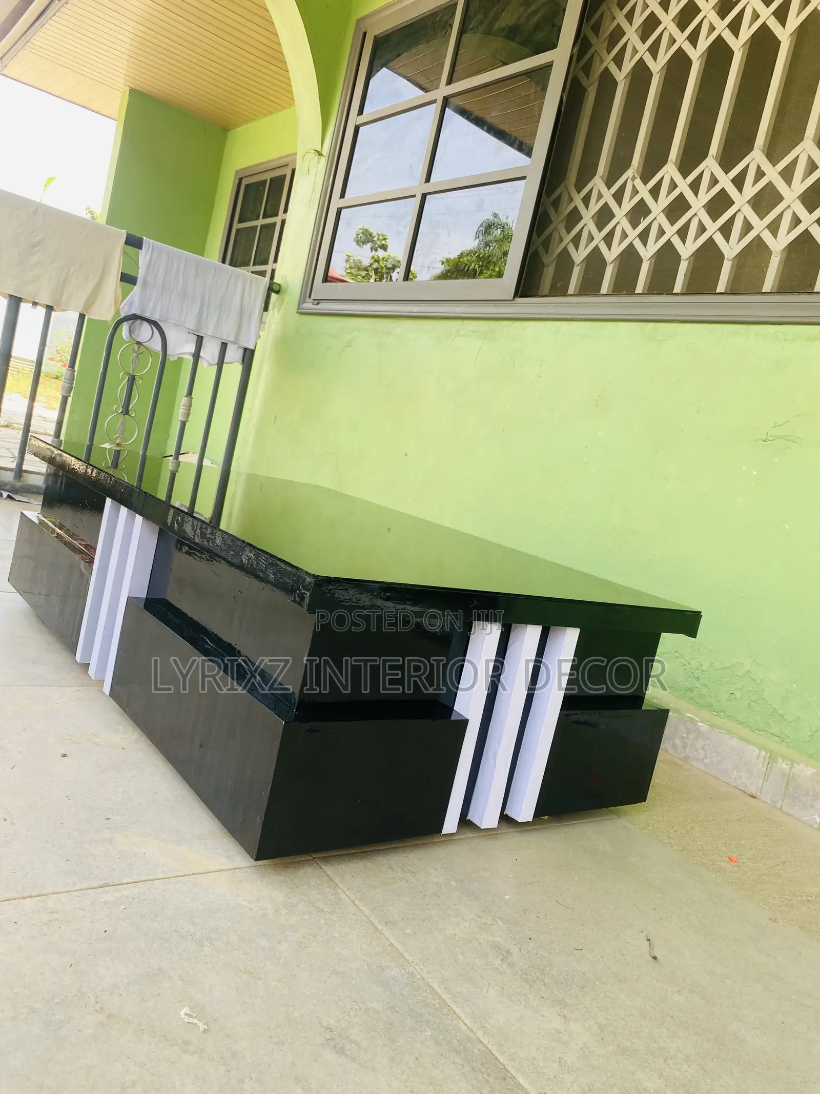 Center Table and Coffee Table