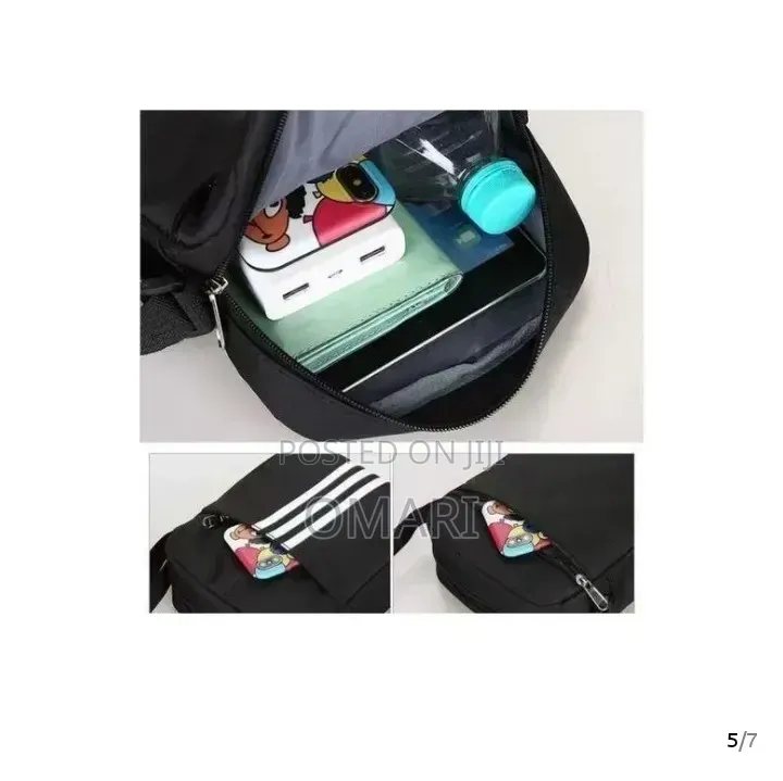 New Fashionable Black and White Striped Shoulder Bag Large Capacity.