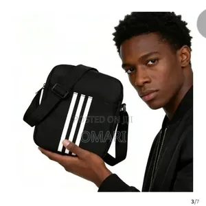 New Fashionable Black and White Striped Shoulder Bag Large Capacity.