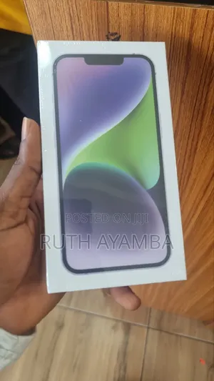 New Apple iPhone 14 128 GB Silver