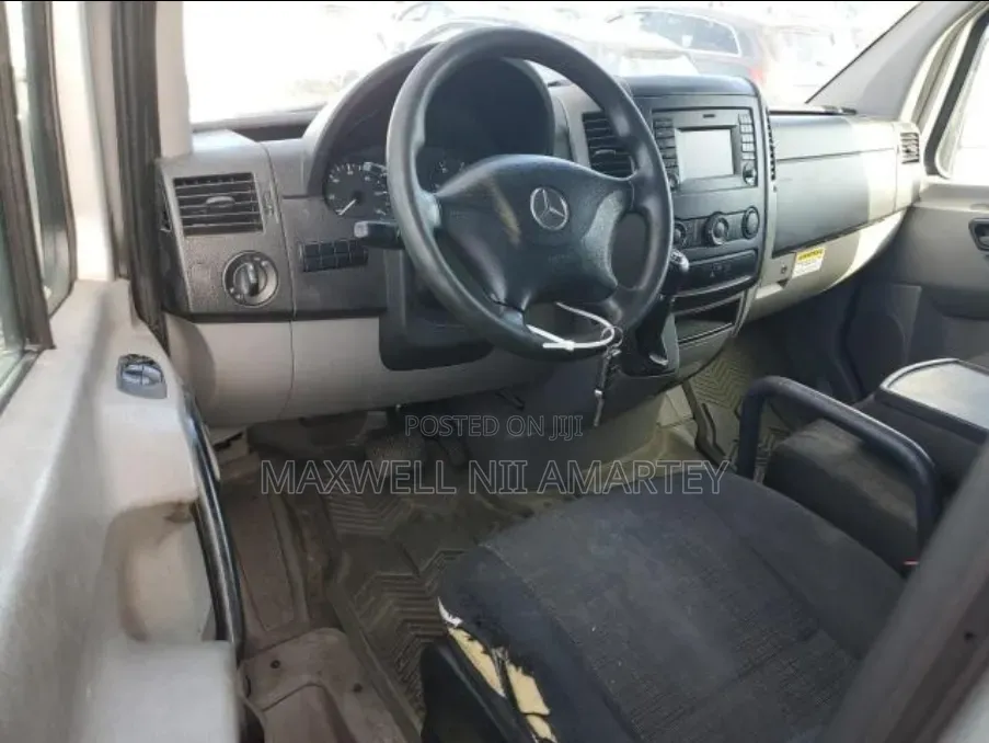 Mercedes-Benz Sprinter 2015 Grey