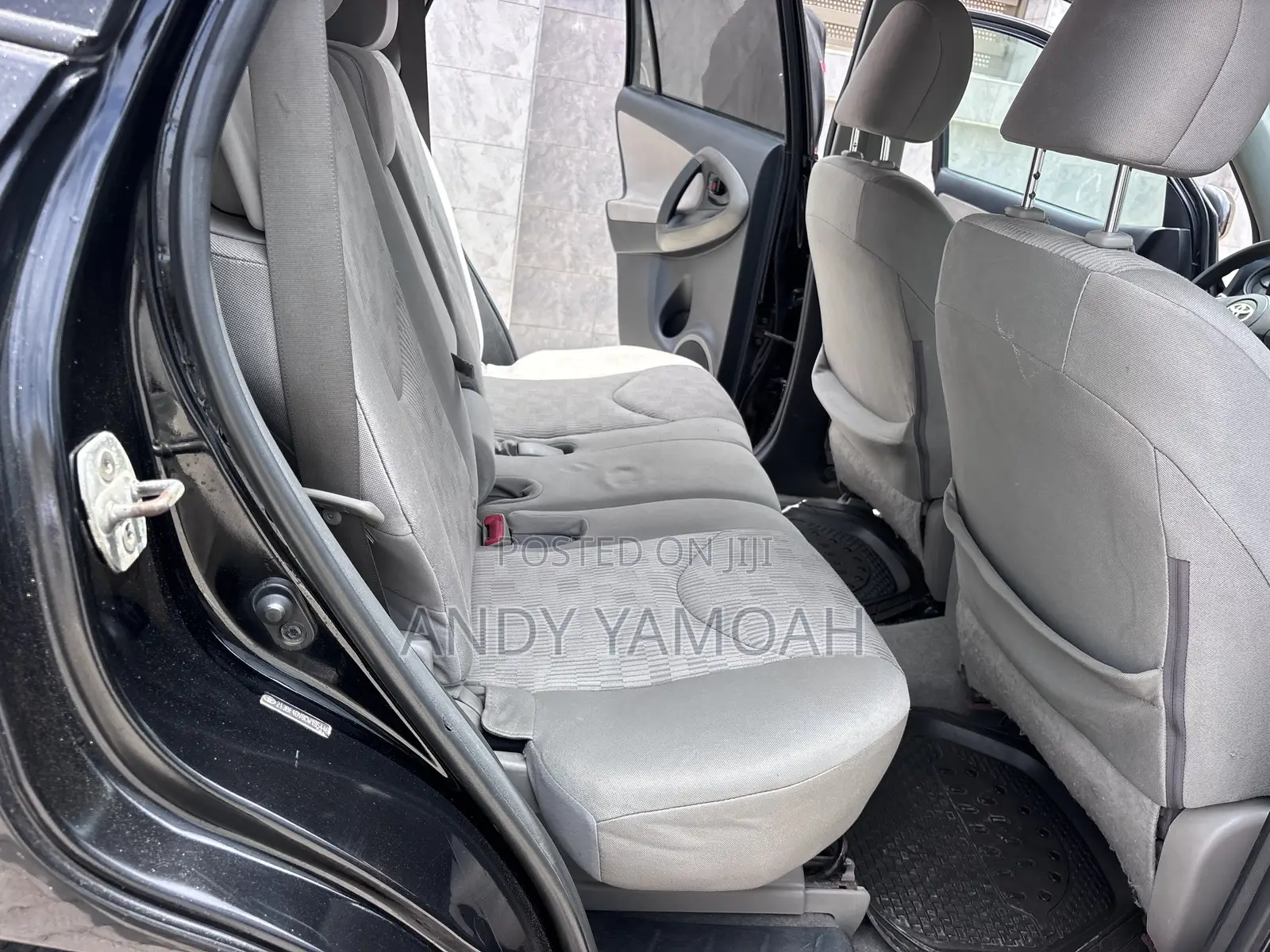 Toyota RAV4 2010 Black