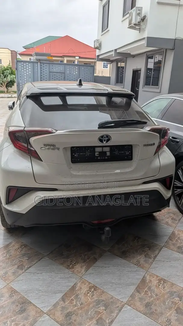 Toyota C-HR 2020 Pearl