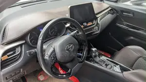 Toyota C-HR 2020 Pearl