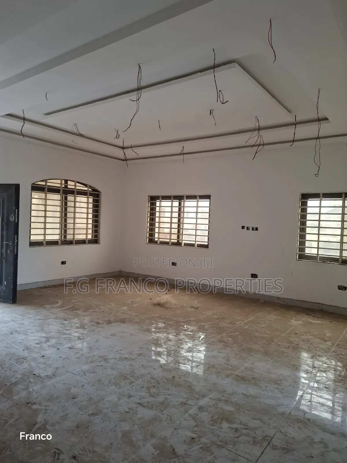 6bdrm House in Kg Franco Properties, Baatsona Total for sale