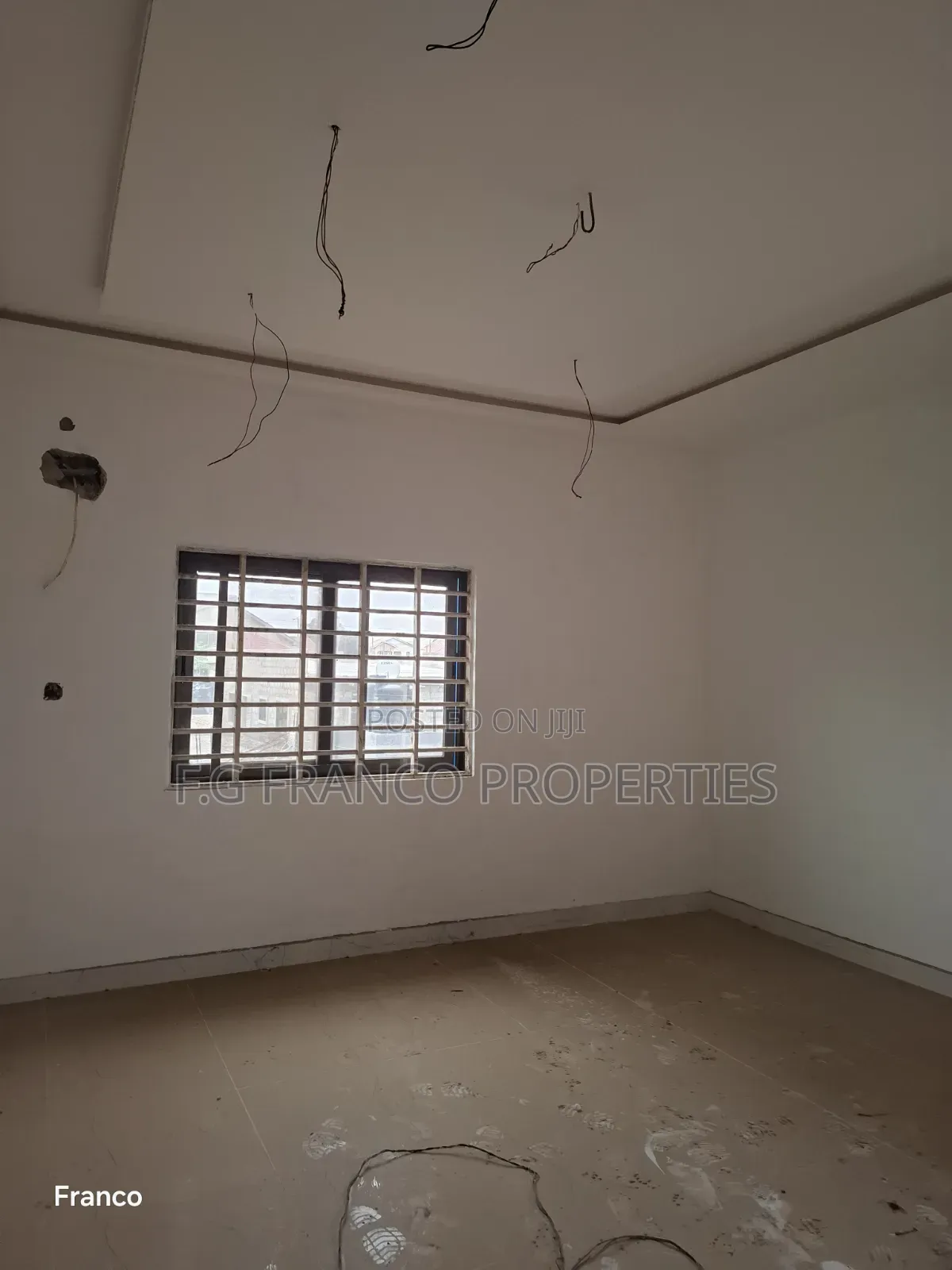 6bdrm House in Kg Franco Properties, Baatsona Total for sale