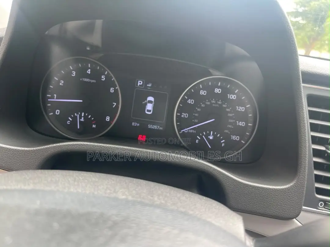 Hyundai Elantra 2018 Gray