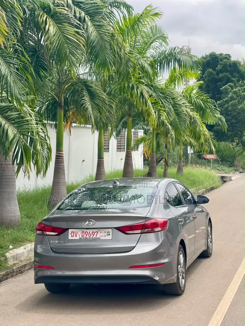 Hyundai Elantra 2018 Gray