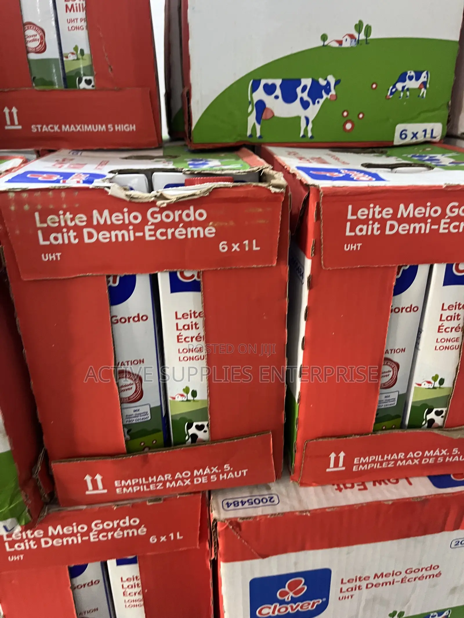 Clover Semi-Skimmed Milk(Low Fat)- 6pcs