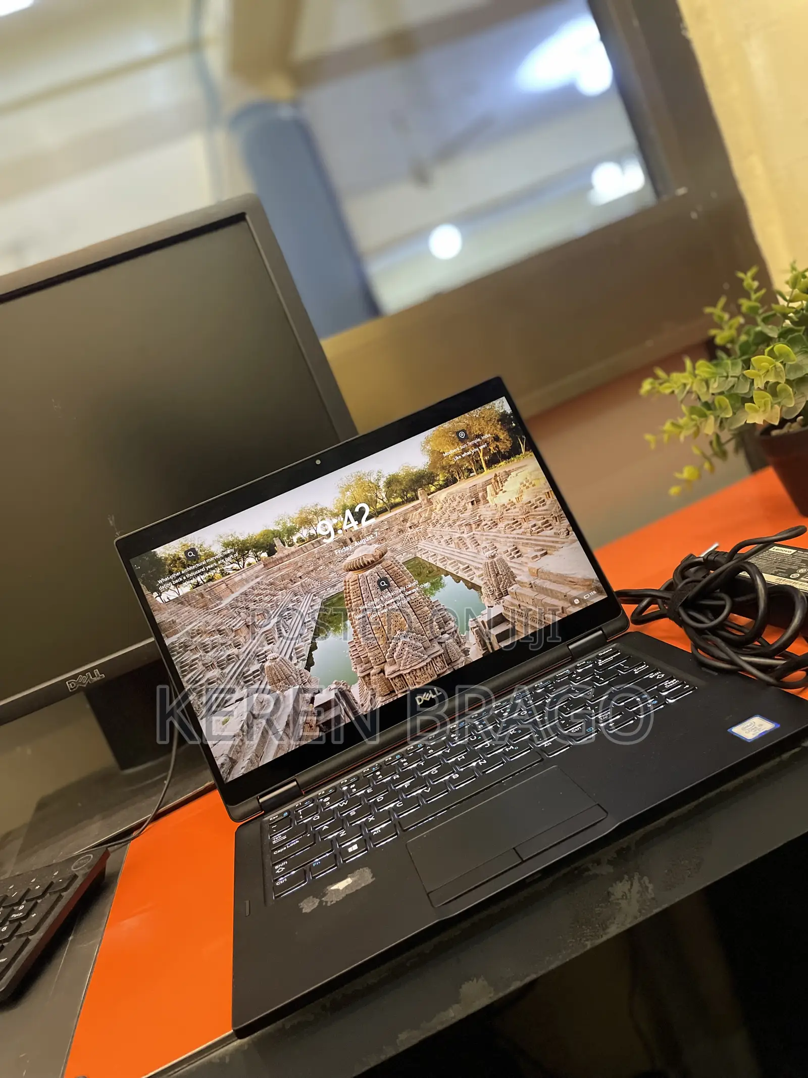 New Laptop Dell Latitude 7390 8GB Intel Core i5 eMMC 256GB