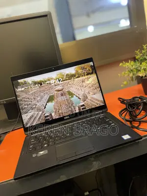 New Laptop Dell Latitude 7390 8GB Intel Core i5 eMMC 256GB