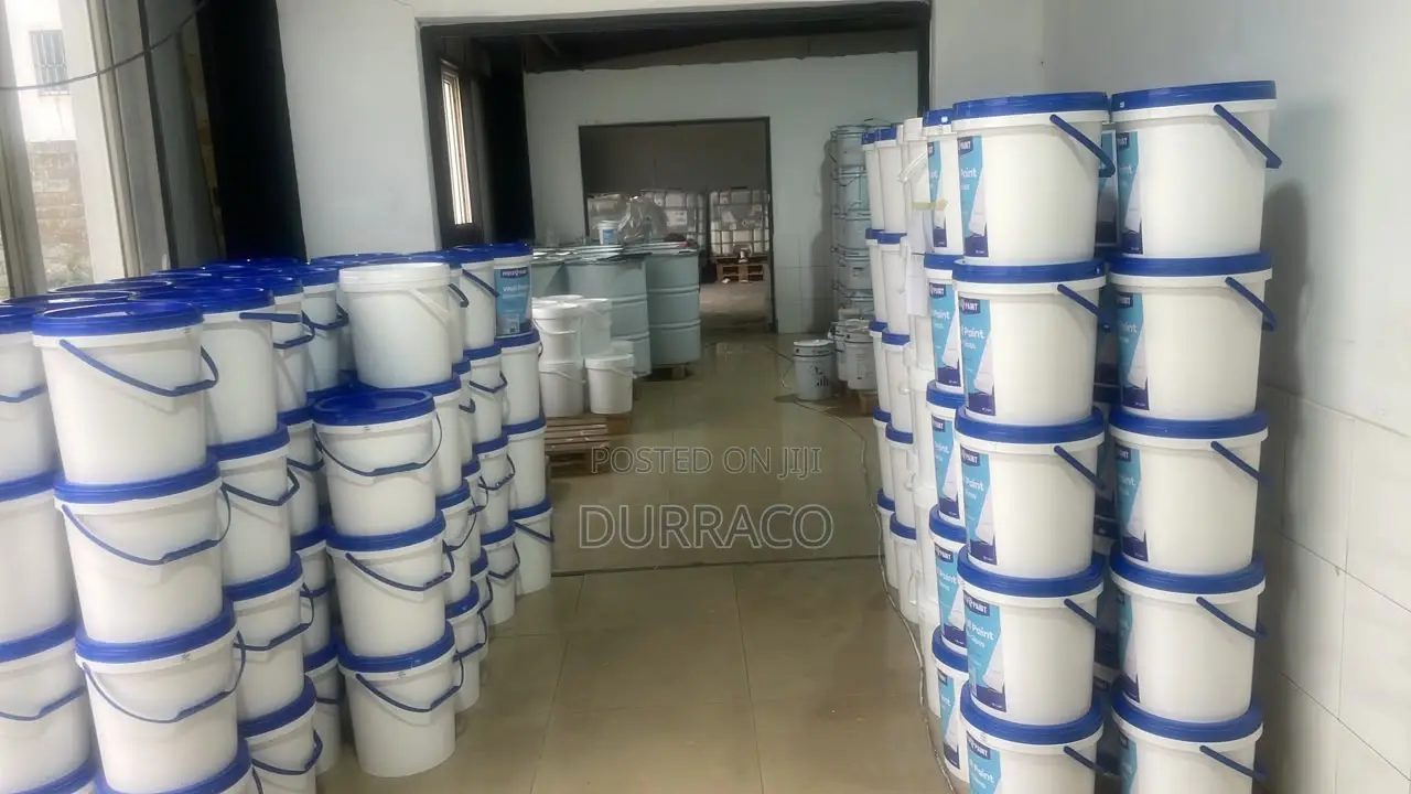 High-Quality European Acrylic Paints for Retail Wholesale Supply.
