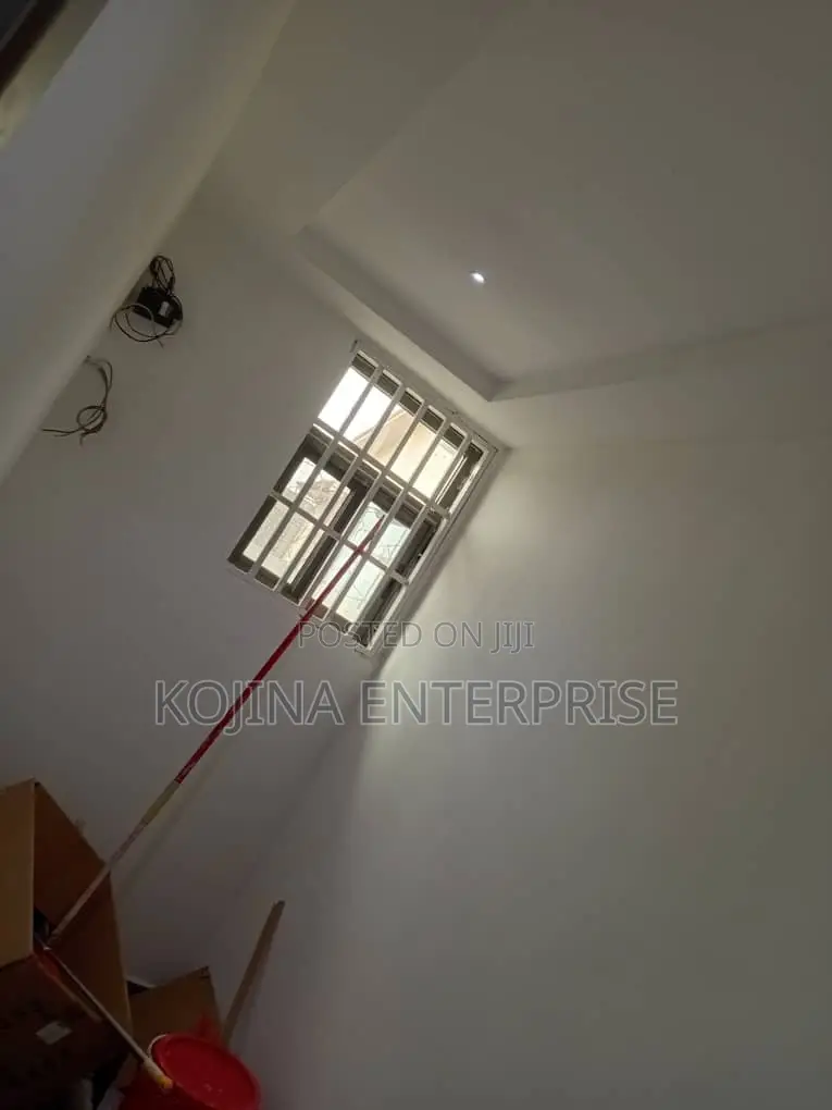 4bdrm House in Paraku, Kumasi Metropolitan for sale