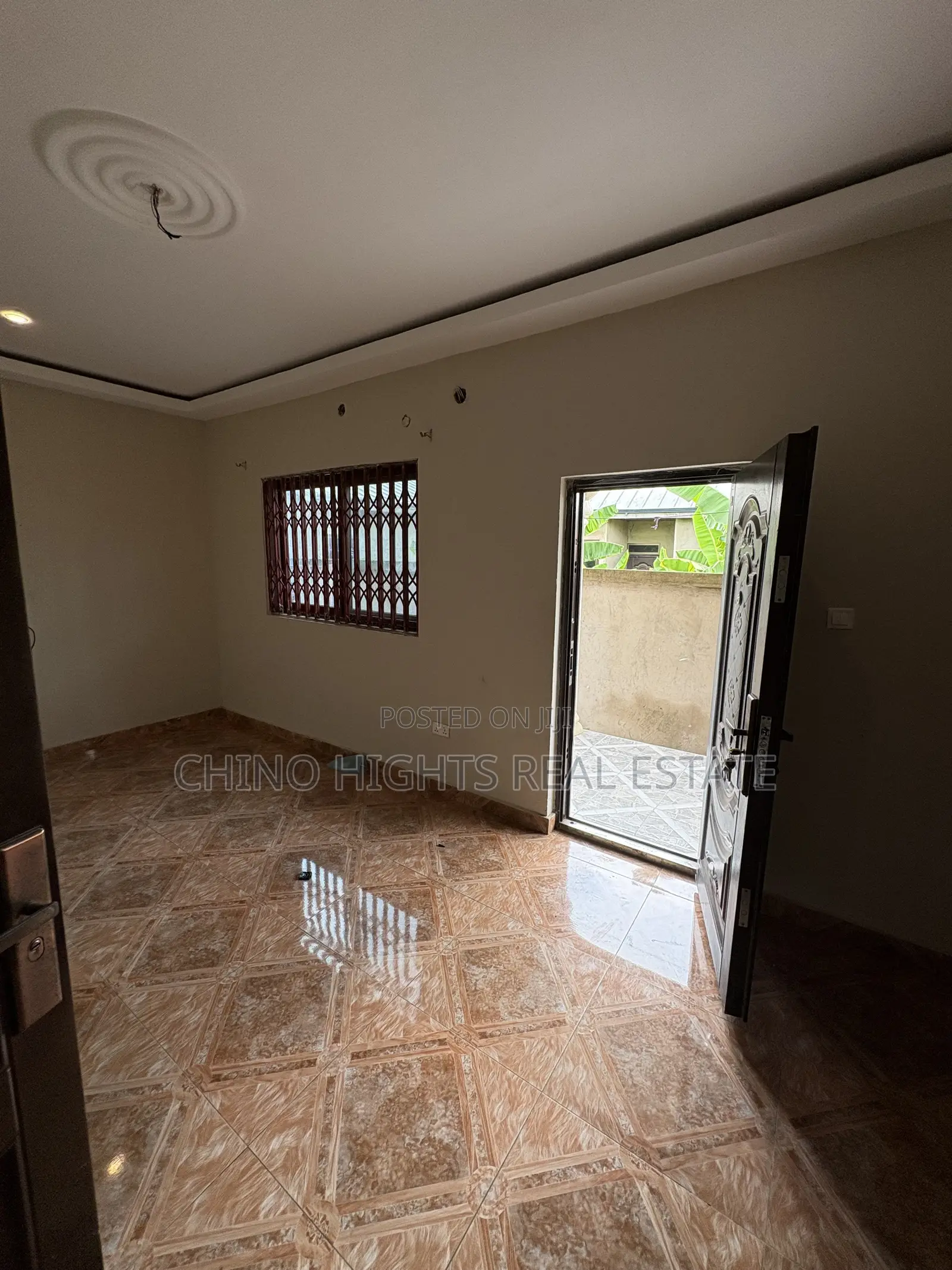 1bdrm Apartment in Us, Tema Metropolitan for rent