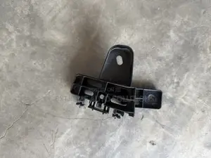 OEM 2020 2021 TOYOTA HIGHLANDER Tail Light Bracket