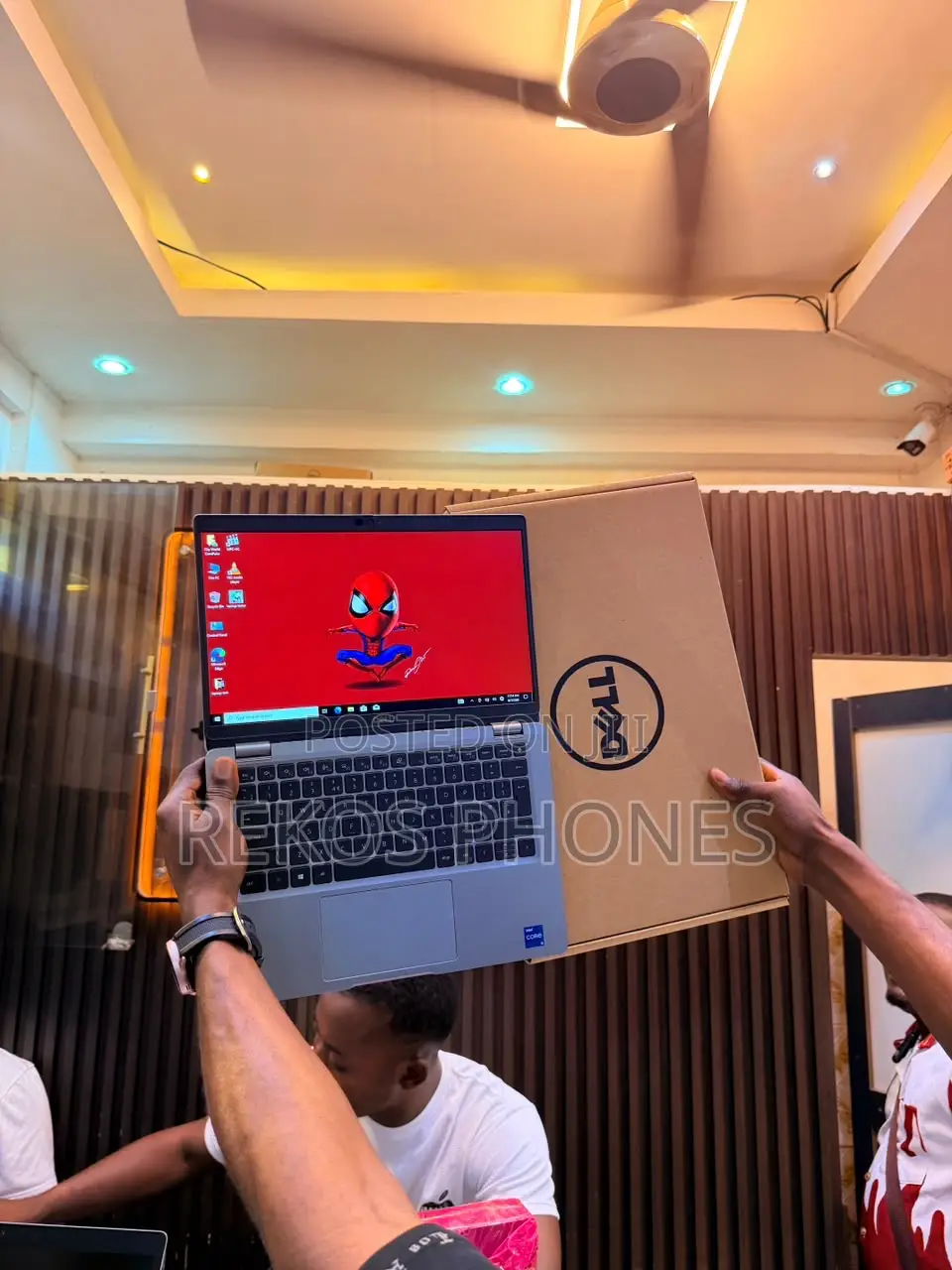 New Laptop Dell Latitude 5320 16GB Intel Core i5 SSD 256GB