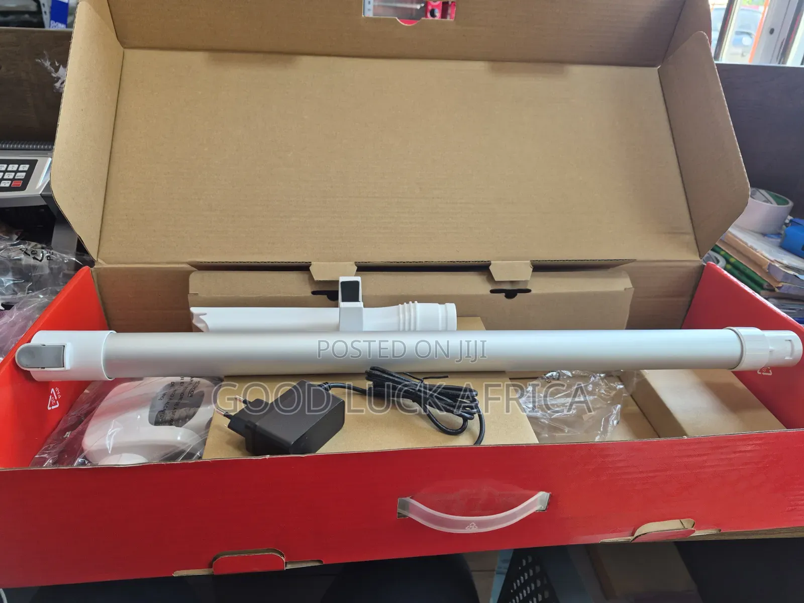 Decakila CUCV001W Cordless Vacuum Cleaner 140w
