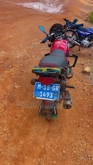 Bajaj Boxer 150 UG 2024 Brown