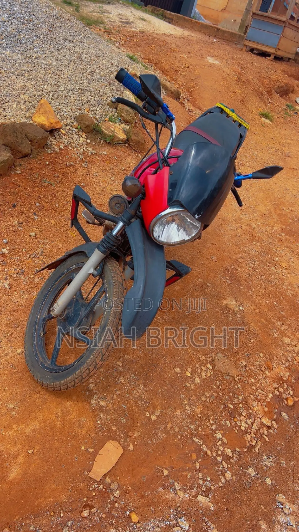 Bajaj Boxer 150 UG 2024 Brown