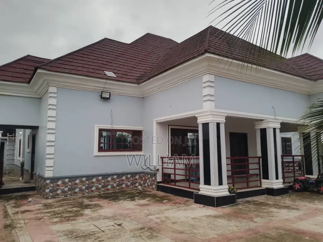 Furnished 4bdrm Duplex in Nurse Quarter, Awutu Senya East Municipal