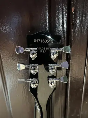 Les Paul Guitar