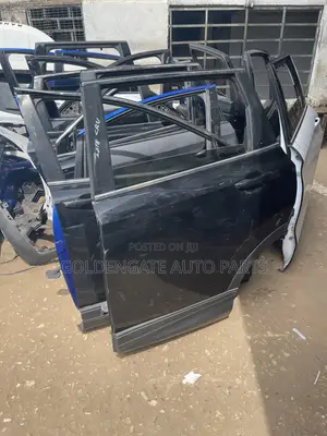 Honda CR-v 17 to 22 Back Door Complete