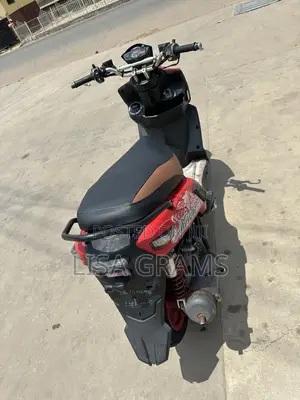 Yamaha Majesty 2015 Red
