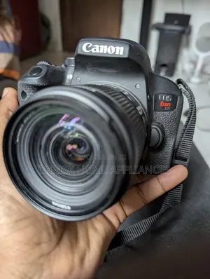 Canon EOS Rebel T7i DSLR Camera With 2 Lenses – Complete Kit
