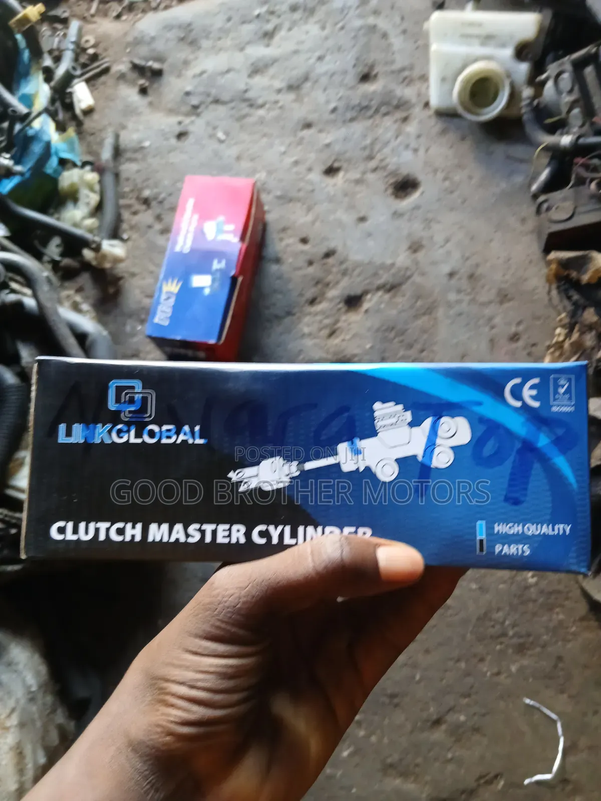 Navara Top Clutch