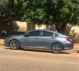 Honda Civic 2021 Gray