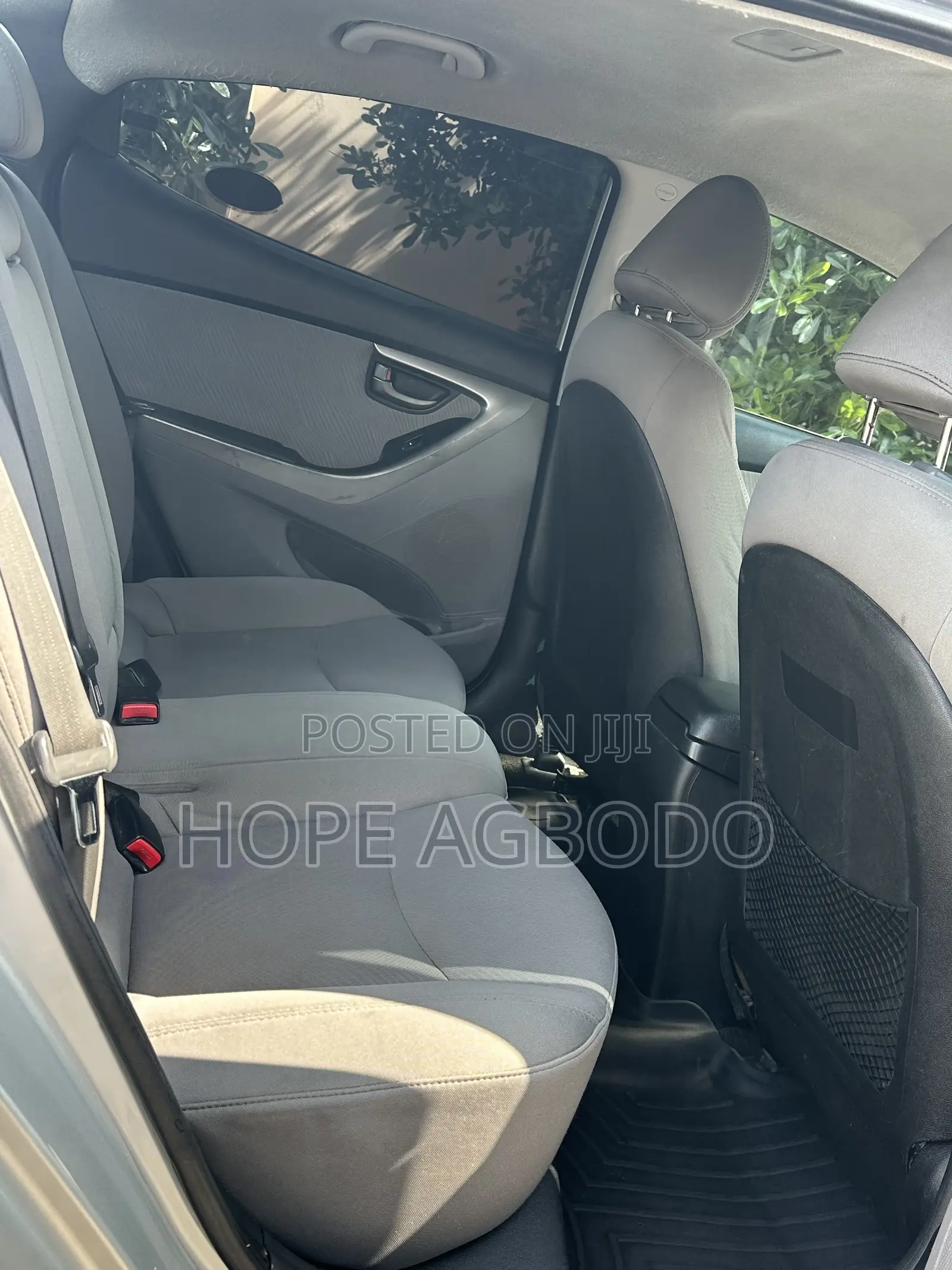 Hyundai Elantra Limited Sedan FWD (1.8L 4cyl 6A) 2013 Silver