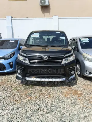 Toyota Voxy 2016 Black