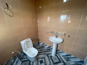 2bdrm Apartment in Market for rent