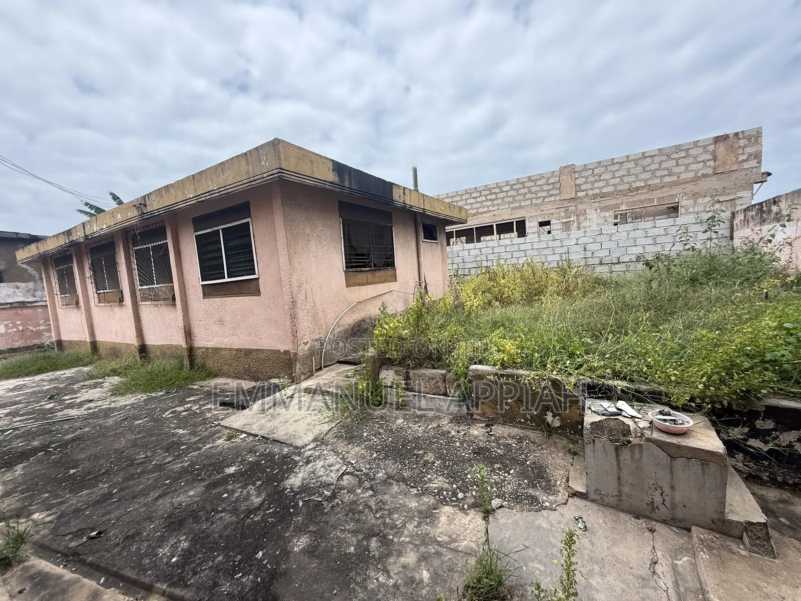 74/125 Plot for Sale at Laterbiokoshei