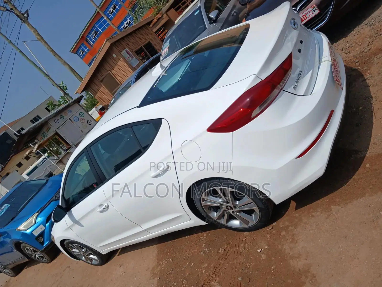 Hyundai Elantra 2018 White