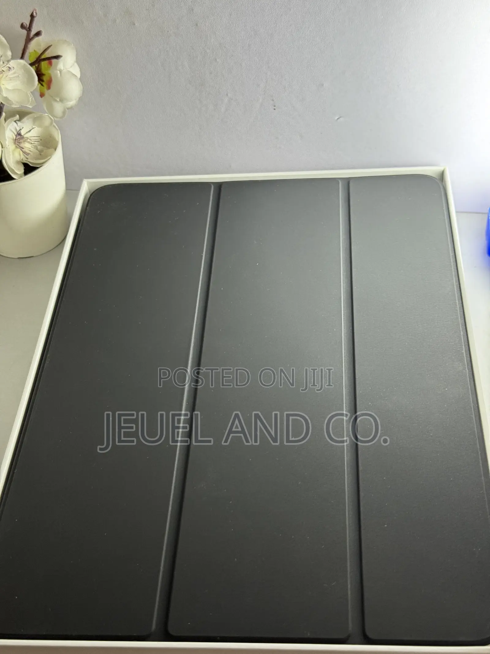 Original Apple Smart Folio Case for iPad Pro 11 Inch